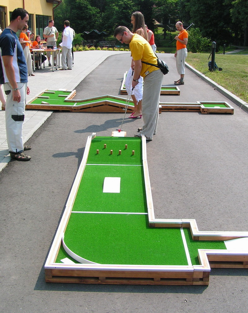 Want To Play Mini Golf Play It At Home Interchangeable Mini Golf want-to-play-mini-golf-play-it-at-home-interchangeable-mini-golf